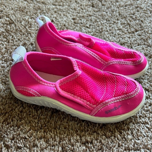 Girls Speedo Water Shoes - Picture 1 of 7